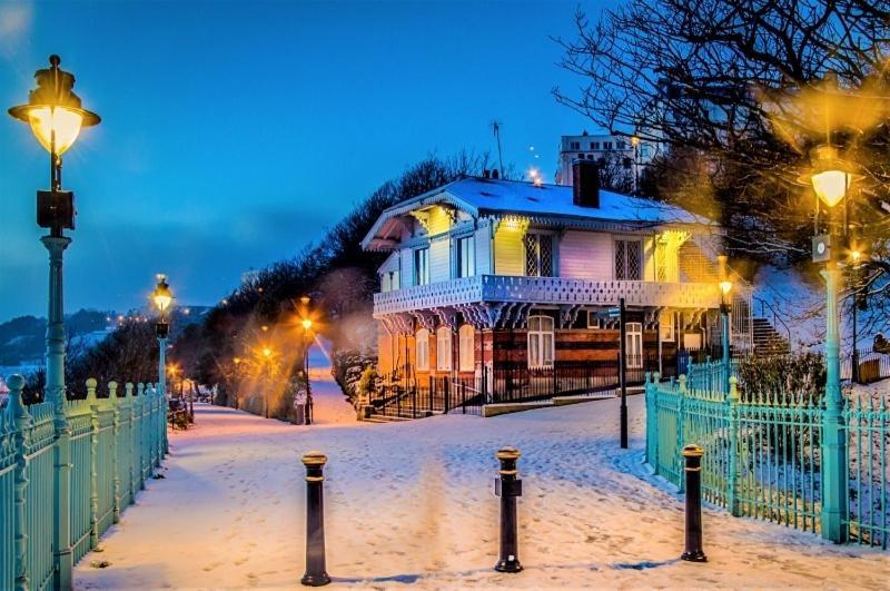 The Spa Chalet Scarborough Hot Tub, Pool, Gym, Beach Location Eksteriør billede